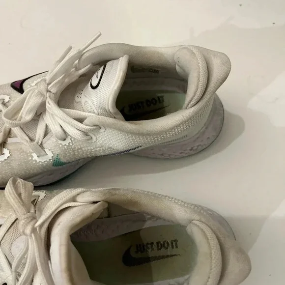 ! Size 8 - Nike Air Zoom BB NXT White Hyper Violet Crimson 2020